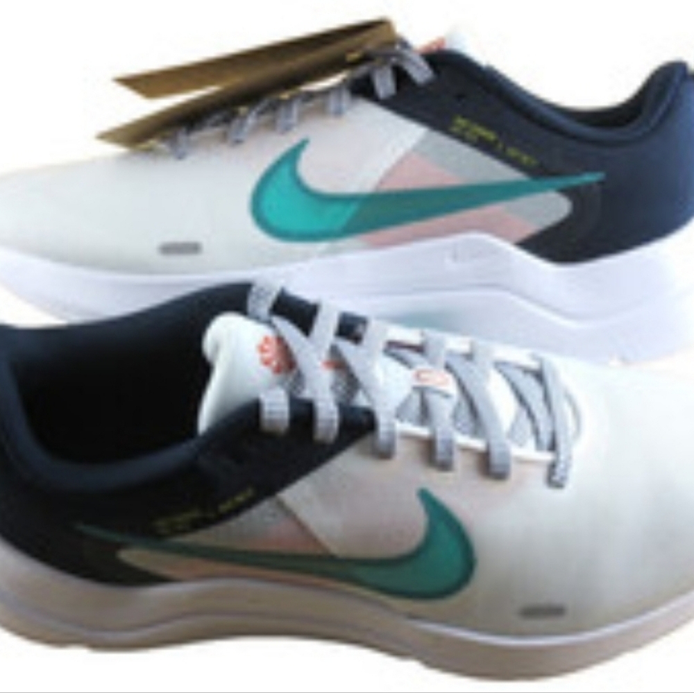 NIB Nike Downshifter 12 Women's 11 White Clear Jade Running Shoes Lightweight - Picture 8 of 11